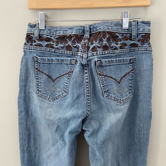 Hollywood Tall Y2K Embroidered Boot Cut Stretch Denim Mid Rise Straight Leg Jean - Picture 3 of 6